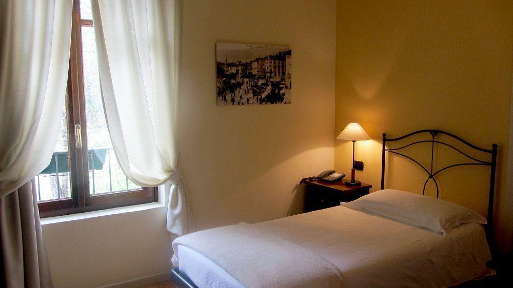 Hotel La Contrada Verbania Extérieur photo